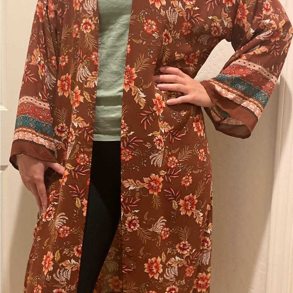 L.I.F.E. Brown Floral Kimono Duster